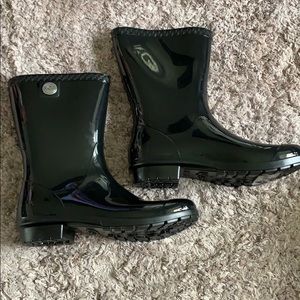 NWOB Ugg rain boots